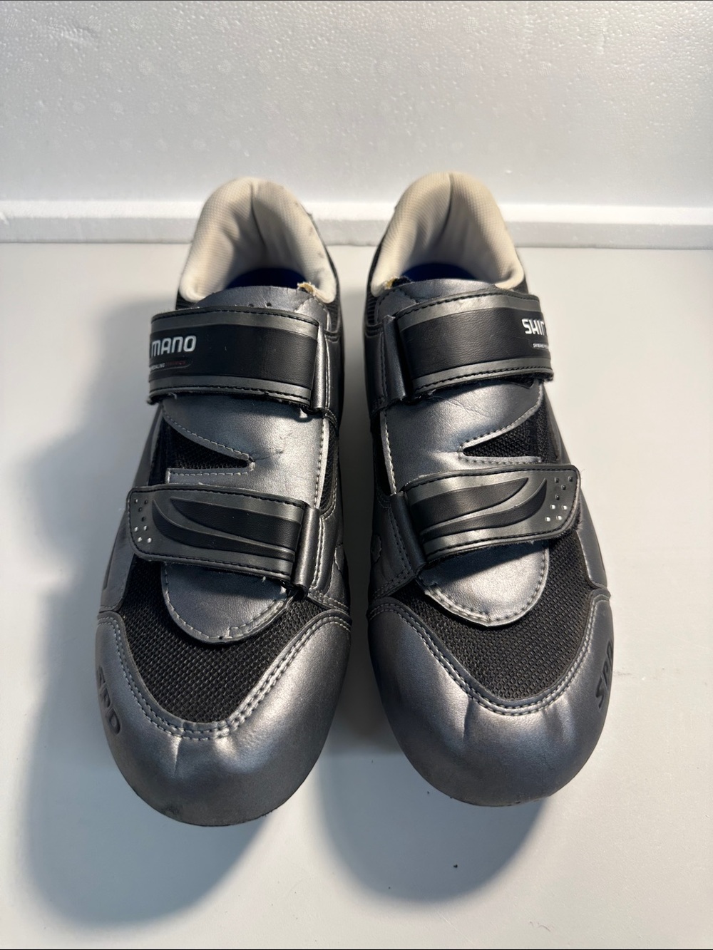 Shimano SH-RT31 Men Cycling Shoe US 11.5 EU 46  SPD Silver and Black Sneakers
